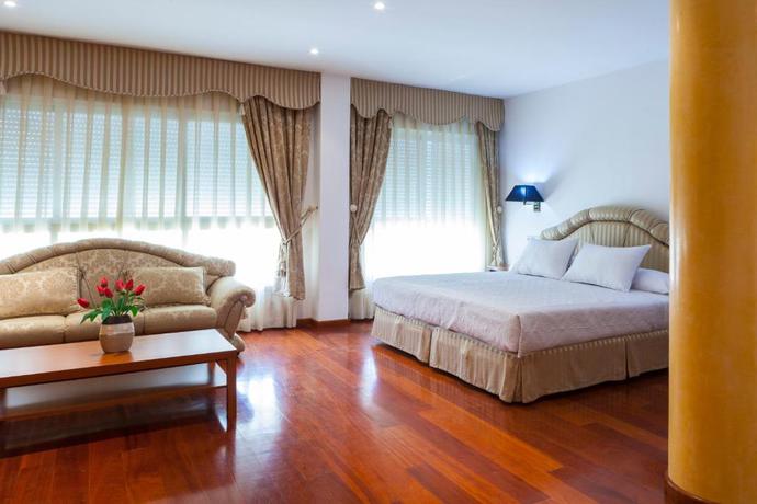 Imagen de la habitación del Apartahotel México, Vera. Foto 11