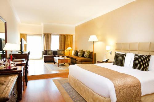 Imagen de la habitación del Apartahotel Millennium Plaza Downtown Suites. Foto 14