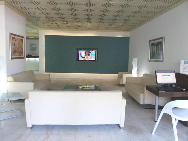 Imagen de los interiores del Apartahotel Mirachoro Albufeira. Foto 6