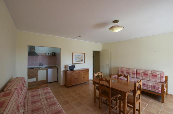 Imagen de los interiores del Apartahotel Mirachoro Albufeira. Foto 9