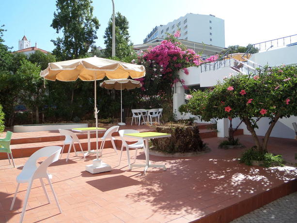 Imagen de los exteriores del Apartahotel Mirachoro Albufeira. Foto 5