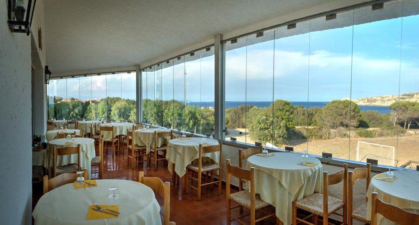 Imagen del bar/restaurante del Apartahotel Mirage SRL. Foto 2