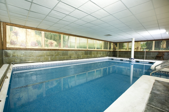 Imagen de la piscina del Apartahotel Monarque Sultan. Foto 14