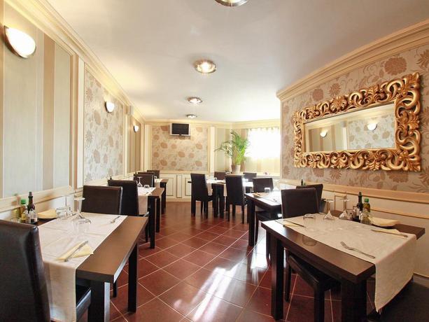 Imagen general del Apartahotel Monte Carlo Palace Suites. Foto 9