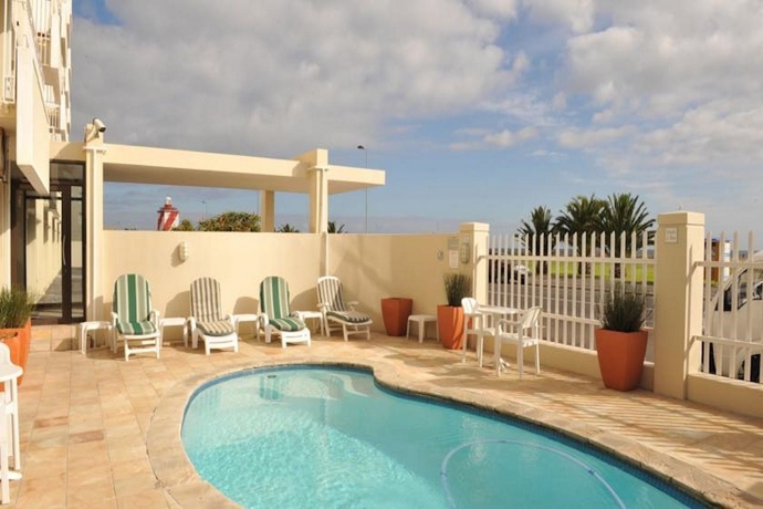 Imagen general del Apartahotel Mouille Point Village. Foto 2