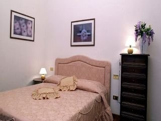 Imagen de la habitación del Apartahotel Msn Apartments Florence Montebello. Foto 4