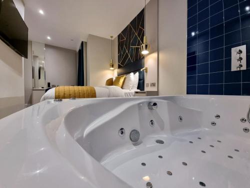 Imagen de la habitación del Apartahotel NOX Maida Vale. Foto 14