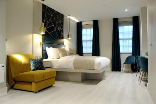 Imagen de la habitación del Apartahotel NOX Waterloo. Foto 13