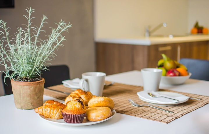 Imagen de los interiores del Apartahotel Nelva Resort, Cala en Porter. Foto 16