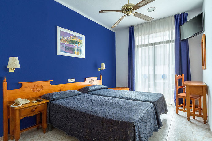 Imagen general del Apartahotel Neptuno Calella. Foto 16