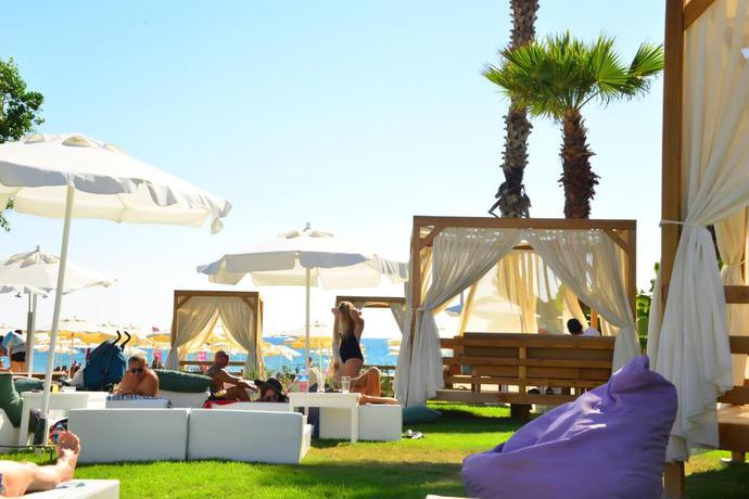 Imagen general del Apartahotel New Garden Side. Foto 3