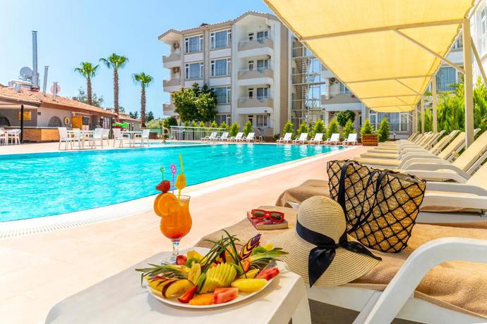 Imagen general del Apartahotel New Garden Side. Foto 10