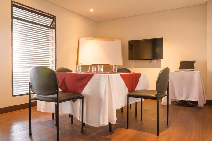 Imagen general del Apartahotel Nico Apartasuites. Foto 14