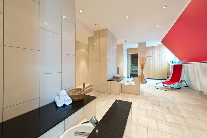 Imagen de la piscina del Apartahotel Numa Berlin Arc. Foto 16