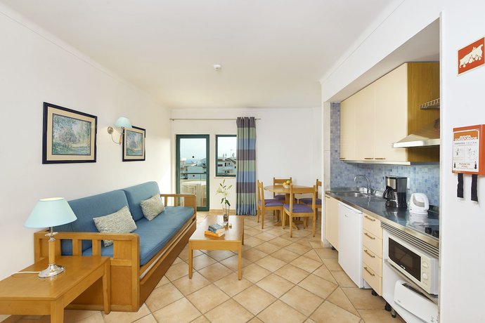 Imagen de la habitación del Apartahotel Oceanus. Foto 3