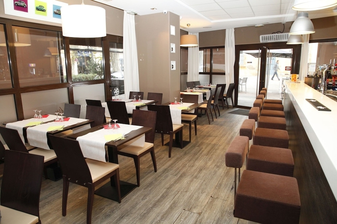 Imagen del bar/restaurante del Apartahotel Odalys City Aix En Provence L'atrium. Foto 2