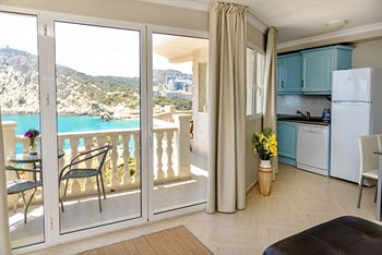 Imagen de la habitación del Apartahotel Ola Blanca. Foto 14