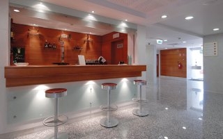 Imagen del bar/restaurante del Apartahotel Olhos D'Agua. Foto 2