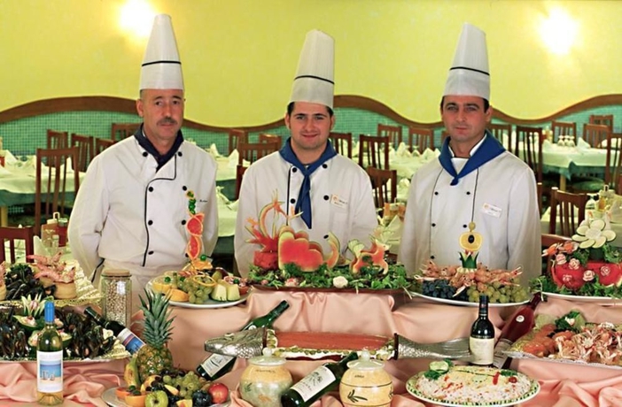 Imagen de los exteriores del Apartahotel Olimar II. Foto 5