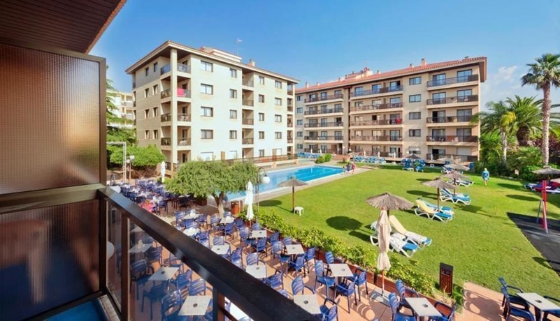 Imagen de los exteriores del Apartahotel Olimar II. Foto 8