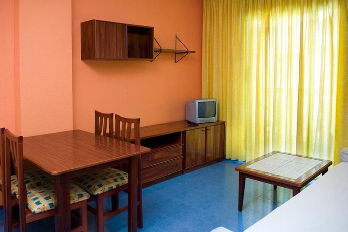 Imagen de los exteriores del Apartahotel Olimar II. Foto 9