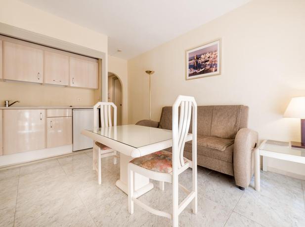 Imagen general del Apartahotel Ona Marbella Inn. Foto 10