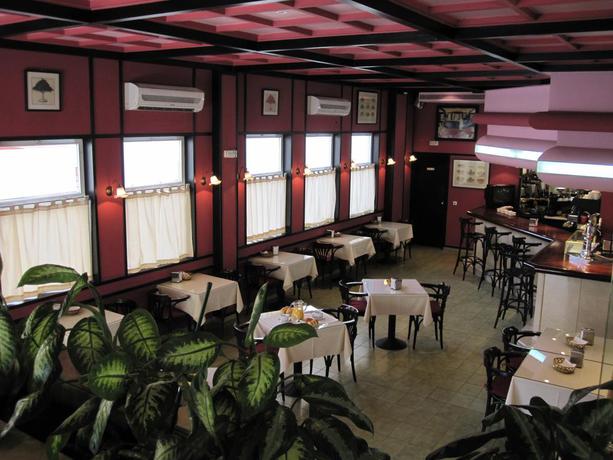 Imagen general del Apartahotel Ona Marbella Inn. Foto 13