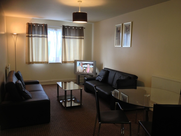 Imagen de los interiores del Apartahotel Oyo Arinza Apartments, Liverpool. Foto 11