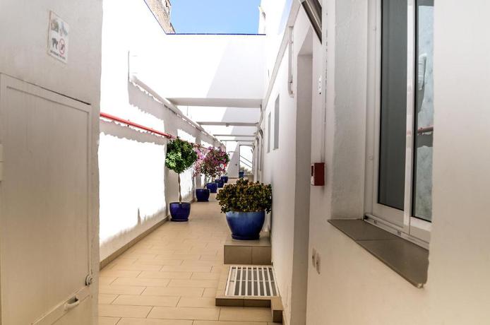 Imagen general del Apartahotel Palm Suites (formerly Calypso Oasis). Foto 12