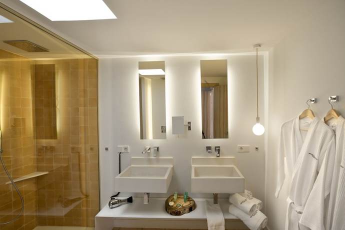 Imagen de la habitación del Apartahotel Paraíso De Los Pinos Apartamentos. Foto 3