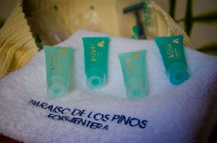 Imagen de la habitación del Apartahotel Paraíso De Los Pinos Apartamentos. Foto 12