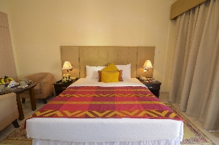 Imagen de la habitación del Apartahotel Parkside Suites. Foto 15