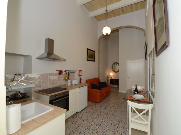 Imagen de la habitación del Apartahotel Paulos Valletta. Foto 19