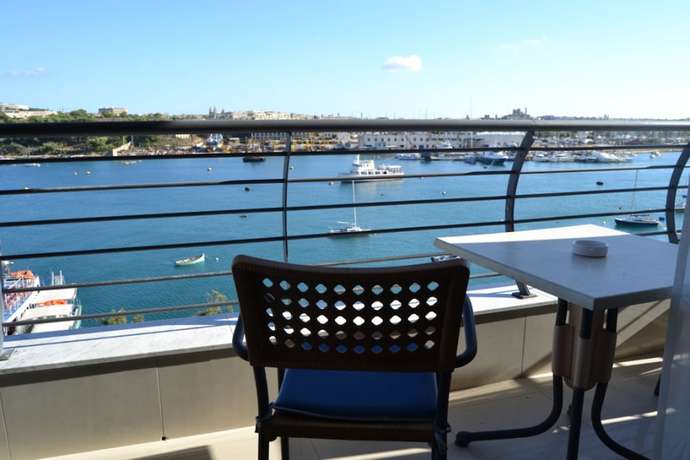 Imagen de la habitación del Apartahotel Pebbles Boutique. Foto 3