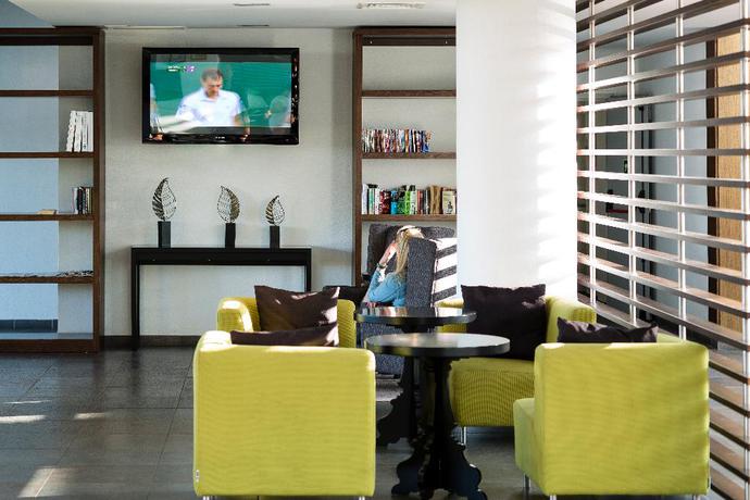 Imagen de los interiores del Apartahotel Pelican Alvor. Foto 18