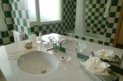 Imagen de la habitación del Apartahotel Pestana Atalaia Ocean Aparthotel. Foto 22