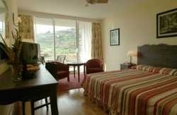 Imagen de la habitación del Apartahotel Pestana Atalaia Ocean Aparthotel. Foto 24