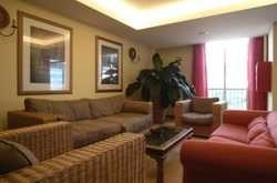 Imagen de los interiores del Apartahotel Pestana Atalaia Ocean Aparthotel. Foto 34