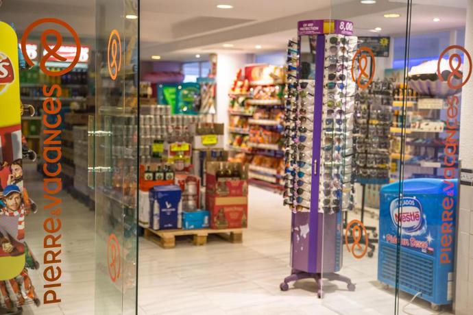 Imagen de los interiores del Apartahotel Pierre & Vacances Mallorca Deya. Foto 17