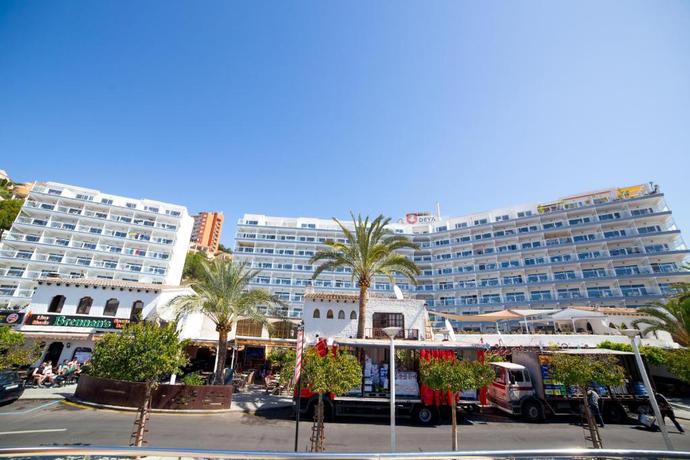Imagen de los exteriores del Apartahotel Pierre & Vacances Mallorca Deya. Foto 12