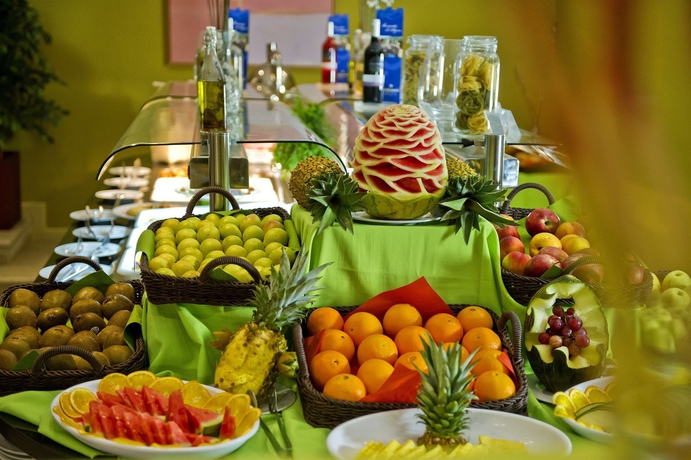 Imagen del bar/restaurante del Apartahotel Pierre and Vacances Resort Bonavista De Bonmont. Foto 4