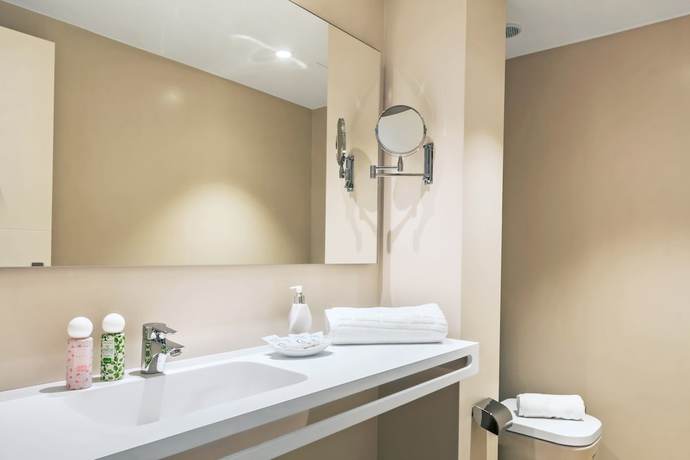 Imagen de la habitación del Apartahotel Playa Park Zensation. Foto 25