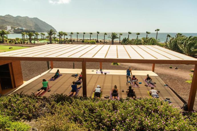 Imagen general del Apartahotel Playitas Aparthotel - Sports Resort. Foto 13