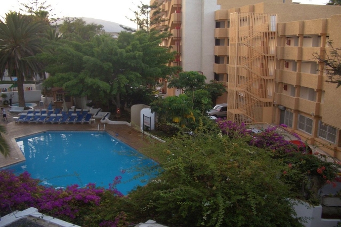 Imagen general del Apartahotel Ponderosa. Foto 7