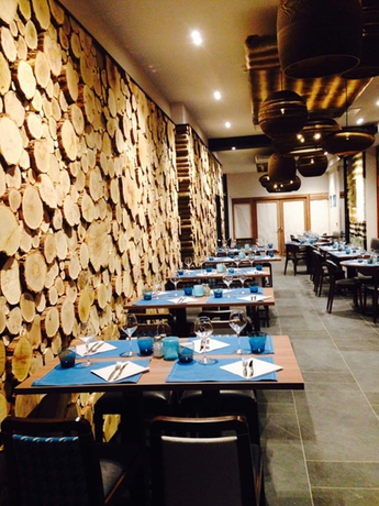 Imagen del bar/restaurante del Apartahotel Prestige Odalys Eden. Foto 3