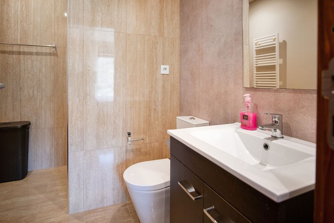 Imagen de la habitación del Apartahotel Quinta de Cabanas Douro Country House. Foto 14