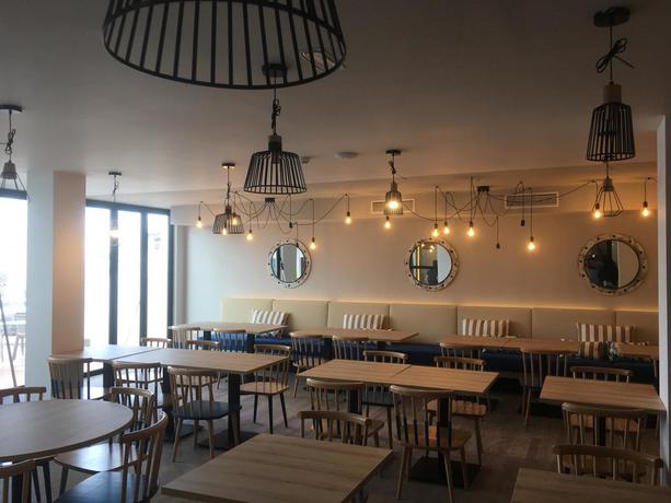 Imagen general del Apartahotel R2 Bahía Kontiki Beach Apartments. Foto 6