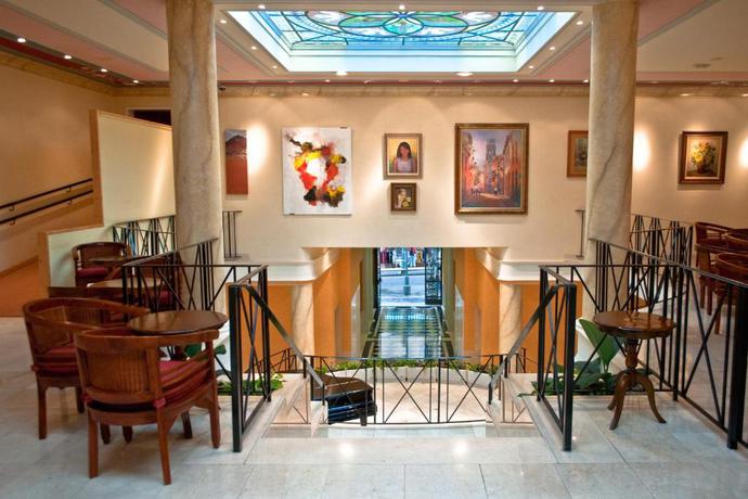 Imagen general del Apartahotel RF Astoria Solo Adultos. Foto 4