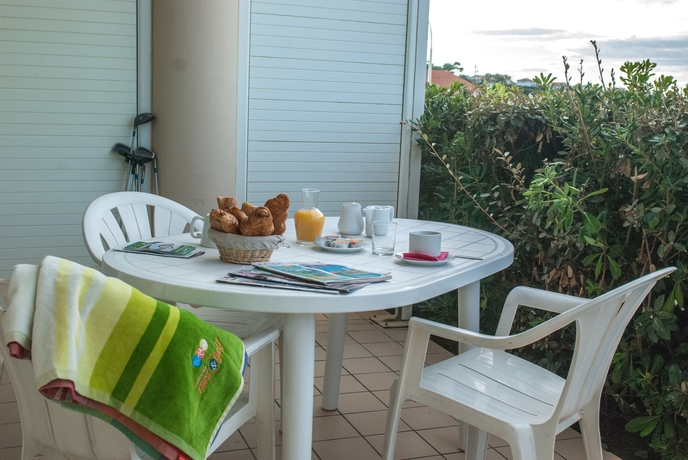 Imagen de los exteriores del Apartahotel Résidence Eugénie. Foto 7