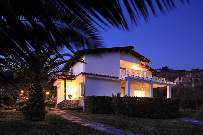 Imagen de los exteriores del Apartahotel Relais Gea. Foto 7